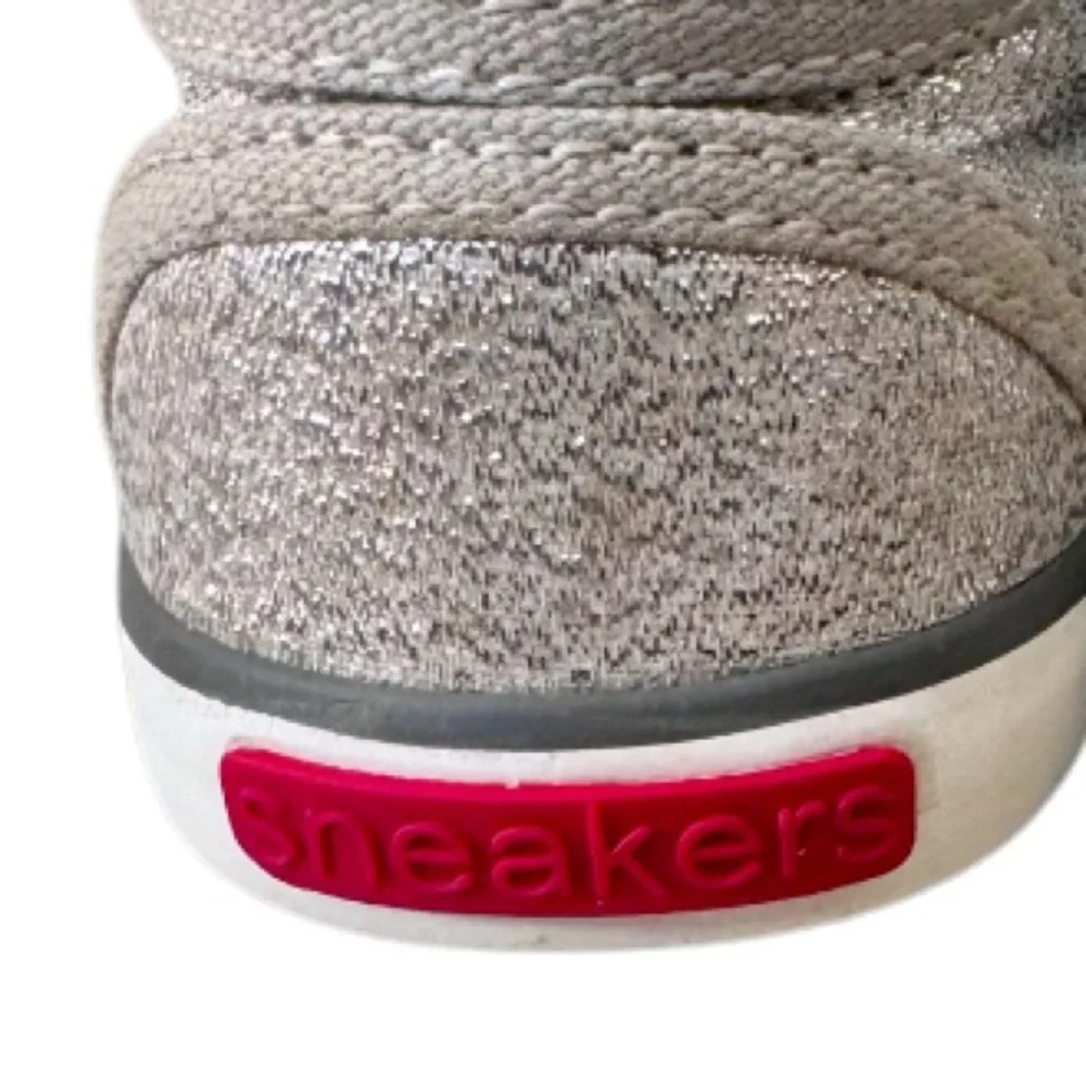 SEE KAI RUN SILVER glitter high top sneakerss girl’s tennis shoes size 5